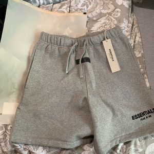 MAKE OFFERS BNWT sweat shorts essentials